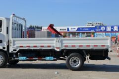 欧铃汽车 S3系列 130马力 4.15米单排栏板轻卡(国六)(ZB1040JDD6L)