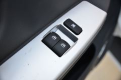 东风途逸 T5 2.3L 95马力 3.965米单排栏板小卡(宽轮距)(国六)(EQ1040S16DC)