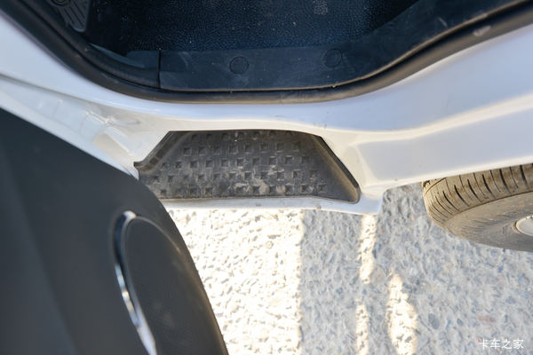 ��ѡװ�յ�������������Һ�ƶ���185R14-LT��˫̥