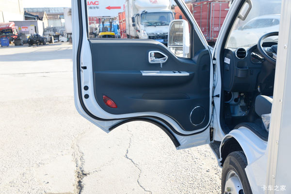 ��ѡװ�յ�������������Һ�ƶ���185R14-LT��˫̥