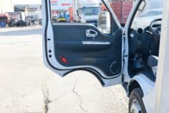 东风途逸 T5 95马力 3.965米单排厢式小卡(国六)(EQ5040XXY16DCAC)