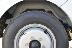 东风途逸 T5 95马力 3.965米单排厢式小卡(国六)(EQ5040XXY16DCAC)