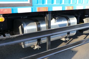 �ɵ� W7 220���� 5.2���Ű���ʽ�ػ���(����)ͼƬ