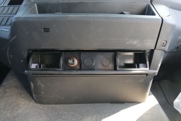 �й����� �ǵ¿�SITRAK G5�ؿ� 290���� 4X2 9.6����ʽ�ػ���(����)ͼƬ