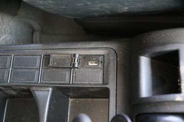 �й����� �ǵ¿�SITRAK G5�ؿ� 290���� 4X2 9.6����ʽ�ػ���(����)ͼƬ