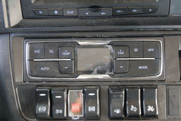 �й����� �ǵ¿�SITRAK G5�ؿ� 290���� 4X2 9.6����ʽ�ػ���(����)ͼƬ