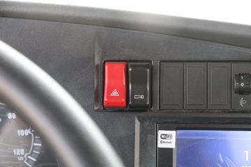 �й����� �ǵ¿�SITRAK G5�ؿ� 290���� 4X2 9.6����ʽ�ػ���(����)ͼƬ