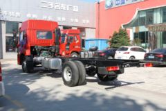 青岛解放 龙VH 250马力 4X2 6.75米仓栅式载货车(国六)(法士特10挡)(CA5180CCYPK2L2E6A80)