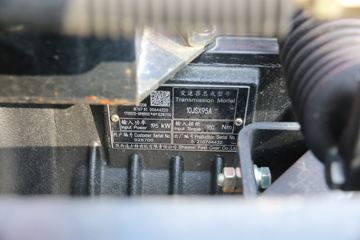 �ൺ��� ��VH 250���� 4X2 6.75�ײ�դʽ�ػ���(����)(��ʿ��10��)(CA5180CCYPK2L2E6A80)ͼƬ