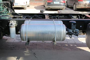 �ൺ��� ��VH 250���� 4X2 6.75�ײ�դʽ�ػ���(����)(��ʿ��10��)(CA5180CCYPK2L2E6A80)ͼƬ