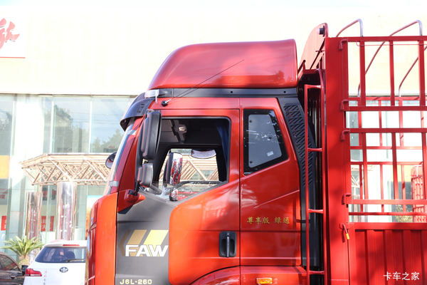 购解放J6L载货车 享高达3.6万优惠