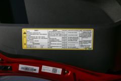 一汽解放 J6L中卡 尊享版 绿通 260马力 4X2 6.75米仓栅式载货车(国六)(CA5180CCYP62K1L4A2E6)