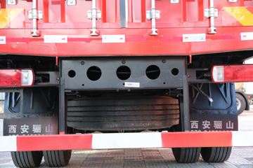 һ����� J6L�п� ������ ��ͨ 260���� 4X2 6.75�ײ�դʽ�ػ���(����)(CA5180CCYP62K1L4A2E6)ͼƬ