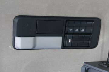 �й����� HOWO TH7�ؿ� 480���� 6X4 AMT�Զ���LNGǣ����(����)(ZZ4257V384HF1LB)ͼƬ