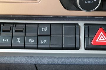 �й����� HOWO TH7�ؿ� 480���� 6X4 AMT�Զ���LNGǣ����(����)(ZZ4257V384HF1LB)ͼƬ