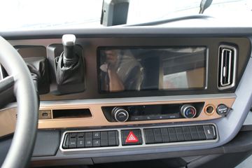 �й����� HOWO TH7�ؿ� 480���� 6X4 AMT�Զ���LNGǣ����(����)(ZZ4257V384HF1LB)ͼƬ