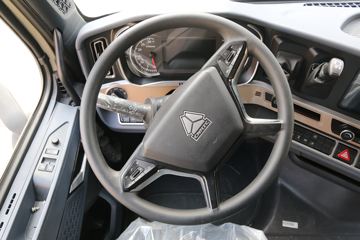 �й����� HOWO TH7�ؿ� 480���� 6X4 AMT�Զ���LNGǣ����(����)(ZZ4257V384HF1LB)ͼƬ