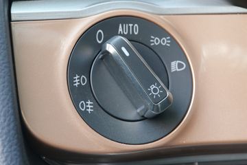 �й����� HOWO TH7�ؿ� 480���� 6X4 AMT�Զ���LNGǣ����(����)(ZZ4257V384HF1LB)ͼƬ