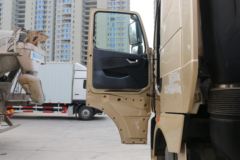 中国重汽 HOWO TH7重卡 480马力 6X4 AMT自动挡LNG牵引车(国六)(ZZ4257V384HF1LB)
