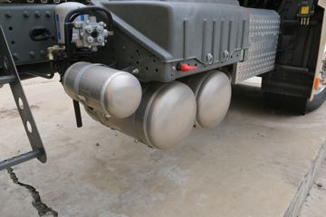 �й����� HOWO TH7�ؿ� 480���� 6X4 AMT�Զ���LNGǣ����(����)(ZZ4257V384HF1LB)ͼƬ