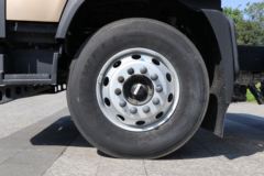 福田 奥铃大黄蜂 Home版 240马力 6.8米厢式载货车(国六)(BJ5186XXYLPFK-AD1)