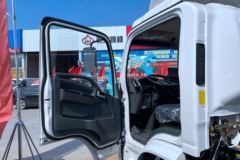 陕汽轻卡 德龙K3000 4.18米纯电动厢式载货车(YTQ5042XXYJEEV336)98.04kWh