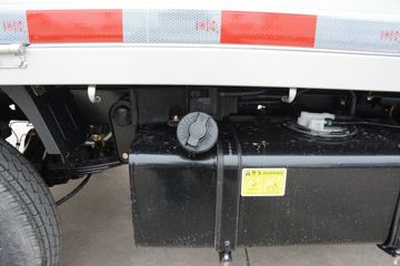 ������Խ��X1 1.3L ���� 91���� 2.6�׵�������΢��(������)(����)ͼƬ
