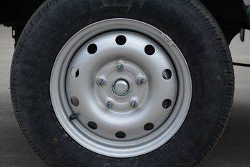 ������Խ��X1 1.3L ���� 91���� 2.6�׵�������΢��(������)(����)ͼƬ