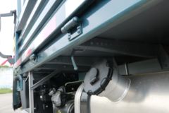 陕汽轻卡 德龙K5000 130马力 4.18米单排栏板轻卡(国六)(速比4.33)(YTQ1041KH331)