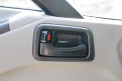 江铃 凯运强劲版 宽体普通款 122马力 4.1米单排栏板轻卡(国六)(JX1045TGE26) 江铃 凯运强劲版 宽体普通款 122马力 4.1米单排栏板轻卡(国六)(JX1045TGE26)