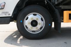 江铃 凯运强劲版 宽体普通款 122马力 4.1米单排栏板轻卡(国六)(JX1045TGE26) 江铃 凯运强劲版 宽体普通款 122马力 4.1米单排栏板轻卡(国六)(JX1045TGE26)