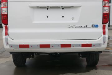 SRM��Դ X30L EV ��׼�� 4.495�״��綯��ʽ���䳵ͼƬ