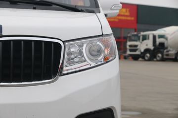 SRM��Դ X30L EV ��׼�� 4.495�״��綯��ʽ���䳵ͼƬ