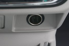 X30EV&nbsp;电动封闭厢货驾驶室图片