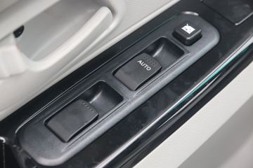 SRM��Դ X30L EV ��׼�� 4.495�״��綯��ʽ���䳵ͼƬ