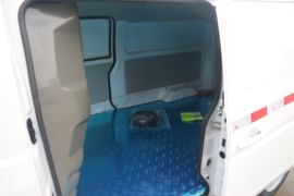 X30EV&nbsp;电动封闭厢货货厢图片