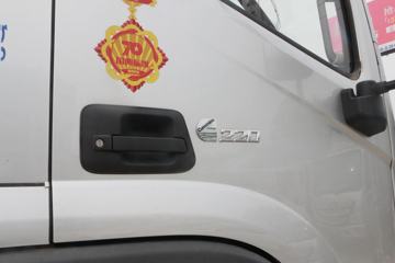 ���� ŷ��Rϵ 220���� 4X2 5.75�������ػ���(����)ͼƬ