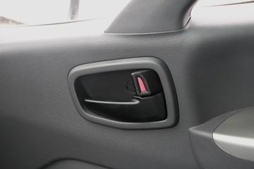 ���� ŷ��Rϵ 220���� 4X2 5.75�������ػ���(����)ͼƬ