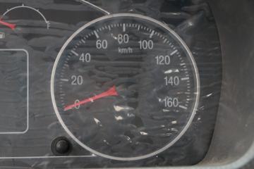 ���� ŷ��Rϵ 220���� 4X2 5.75�������ػ���(����)ͼƬ