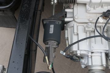 ���� ŷ��Rϵ 220���� 4X2 5.75�������ػ���(����)ͼƬ