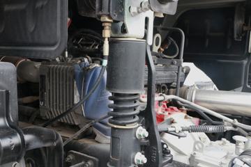 ���� ŷ��Rϵ 220���� 4X2 5.75�������ػ���(����)ͼƬ