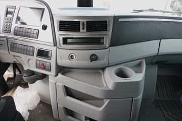 ���� ŷ��EST ��Խ�� 580���� 6X4 AMT�Զ���ǣ����(����)(2.733�ٱ�)ͼƬ