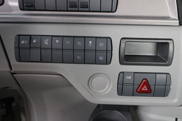 ���� ŷ��EST ��Խ�� 580���� 6X4 AMT�Զ���ǣ����(����)(2.733�ٱ�)ͼƬ