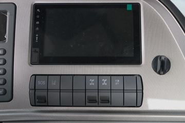 ���� ŷ��EST ��Խ�� 580���� 6X4 AMT�Զ���ǣ����(����)(2.733�ٱ�)ͼƬ