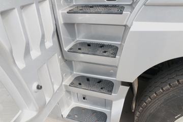 ���� ŷ��EST ��Խ�� 580���� 6X4 AMT�Զ���ǣ����(����)(2.733�ٱ�)ͼƬ