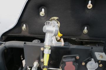 ���� ŷ��EST ��Խ�� 580���� 6X4 AMT�Զ���ǣ����(����)(2.733�ٱ�)ͼƬ