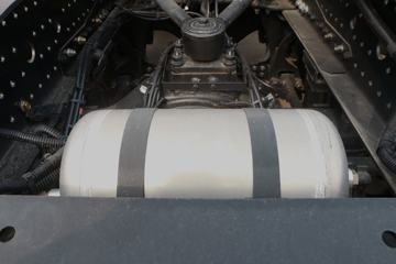 ���� ŷ��EST ��Խ�� 580���� 6X4 AMT�Զ���ǣ����(����)(2.733�ٱ�)ͼƬ