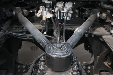 ���� ŷ��EST ��Խ�� 580���� 6X4 AMT�Զ���ǣ����(����)(2.733�ٱ�)ͼƬ