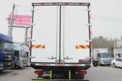 福田 欧曼GTL重卡 290马力 6X2 8米冷藏车(国六)(BJ5259XLCY6HPS-02) 福田 欧曼GTL重卡 290马力 6X2 8米冷藏车(国六)(BJ5259XLCY6HPS-02)
