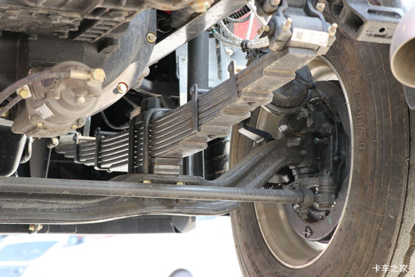 乘龙H5 260马力 载货车 新春钜惠